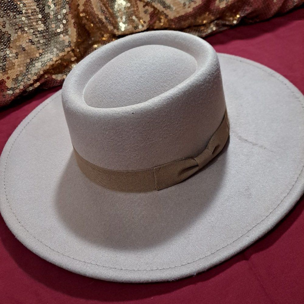 NWOT Ladies Fedora Hat